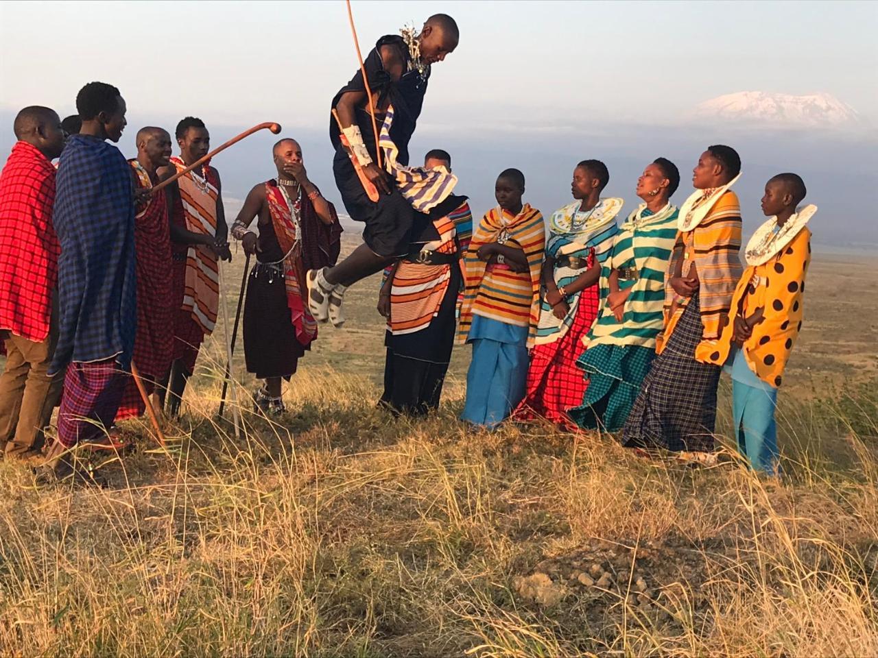 Sanya Juu Osiligilai Maasai Lodge المظهر الخارجي الصورة