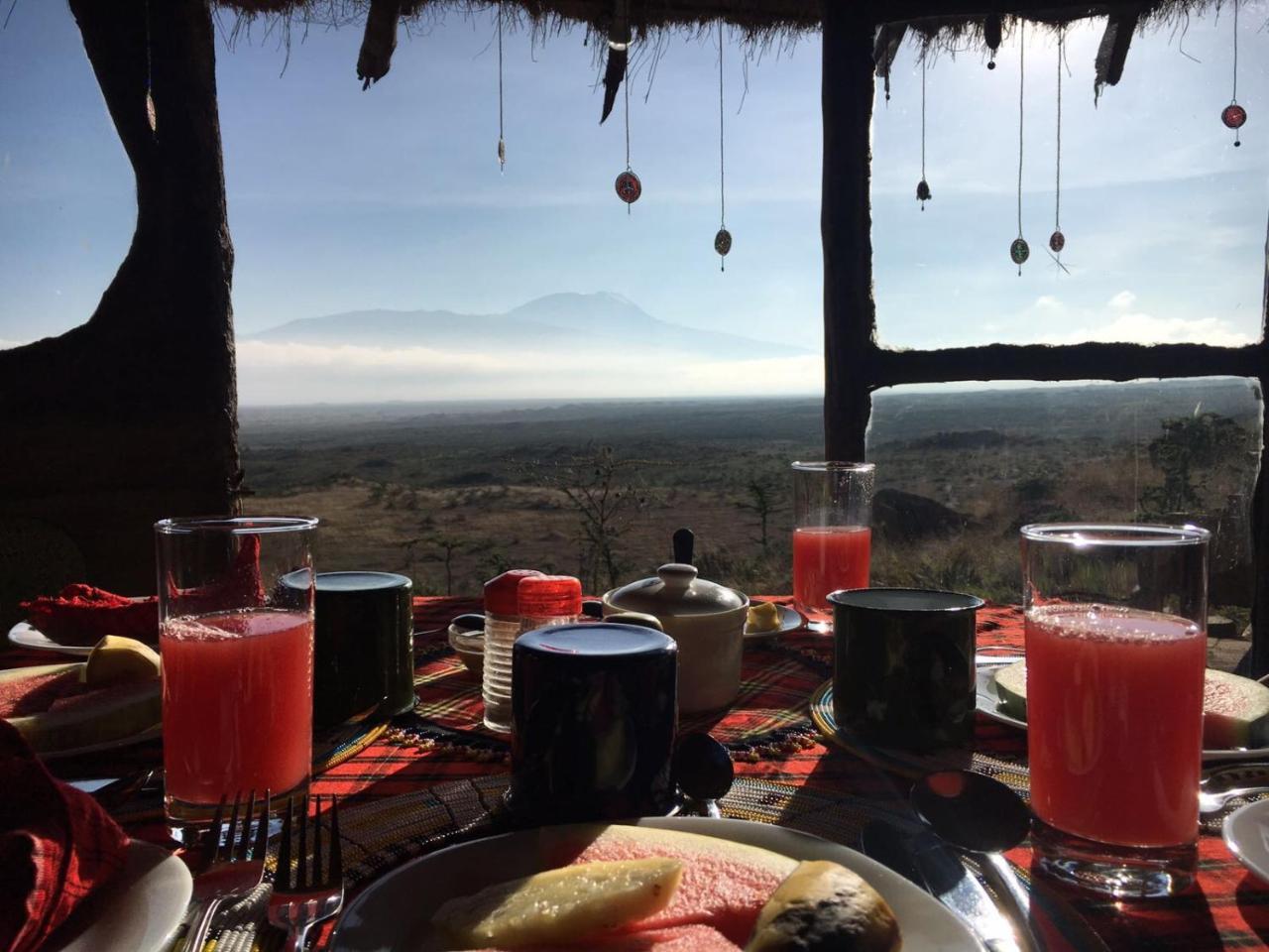 Sanya Juu Osiligilai Maasai Lodge المظهر الخارجي الصورة
